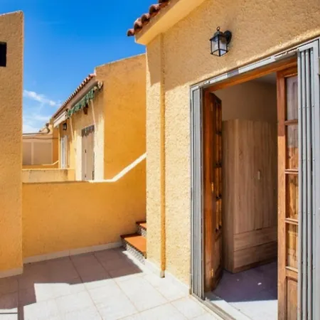 Moderno Con Terraza Privada Y Bbq A 5 Min De La Playa Casa de Férias Torrevieja