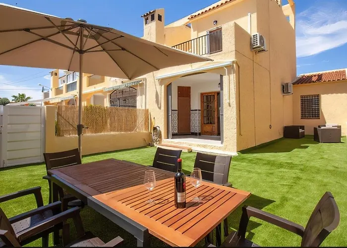 Moderno Con Terraza Privada Y Bbq A 5 Min De La Playa Casa vacanze Torrevieja